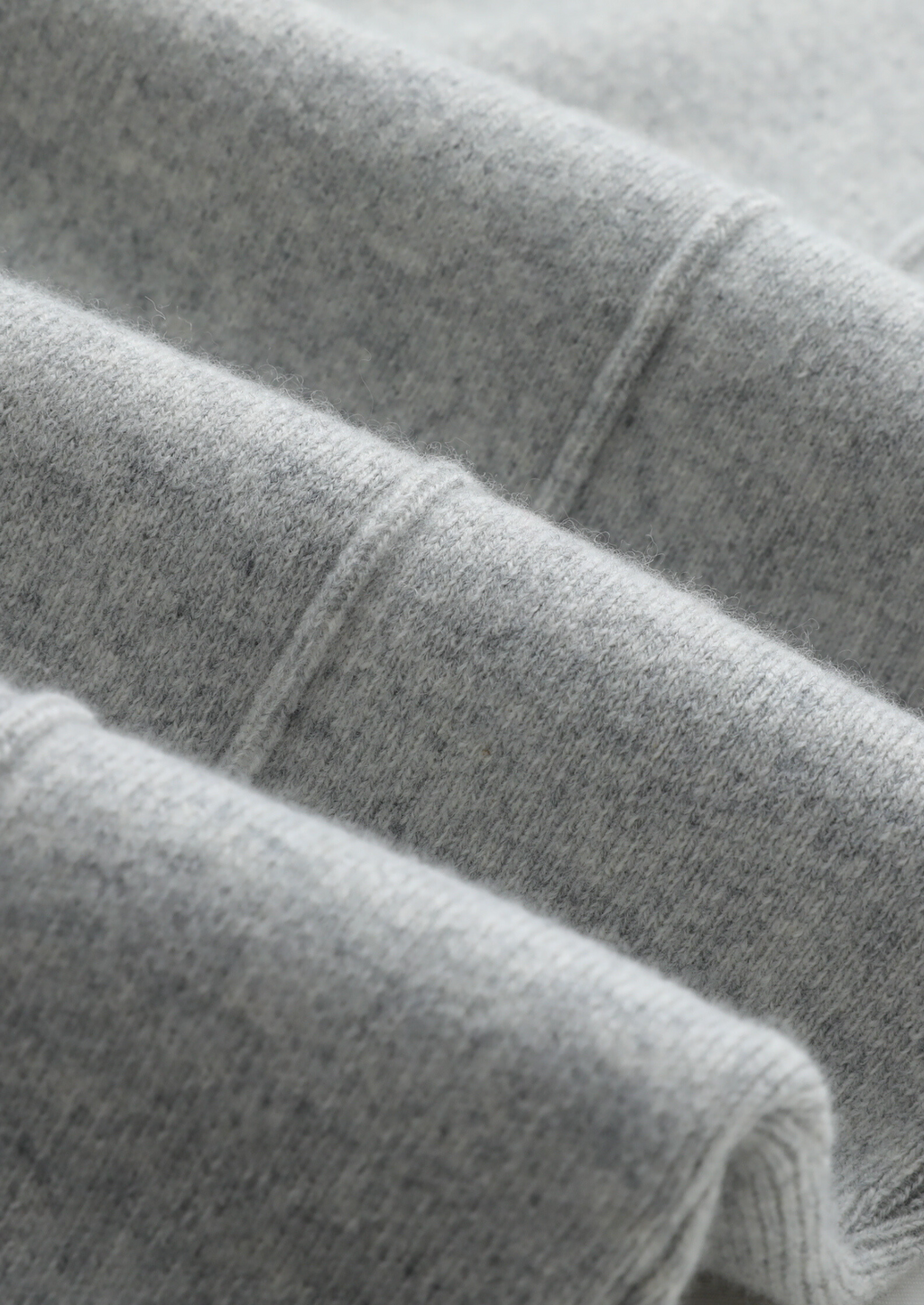 PURE EXTRA-FINE MERINO WOOL LUZZO SET - LIGHT GRAY