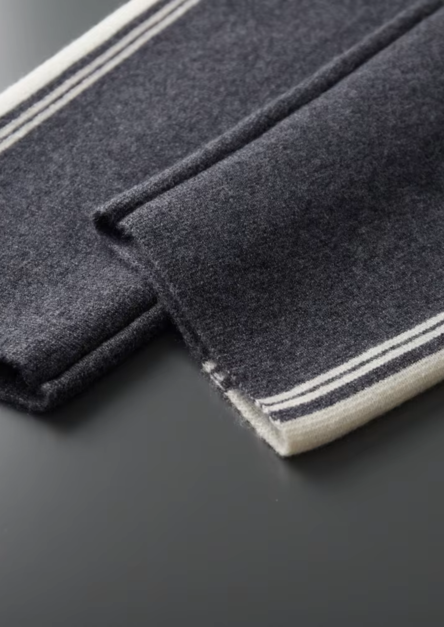 PURE EXTRA-FINE MERINO WOOL DAMIEN SET