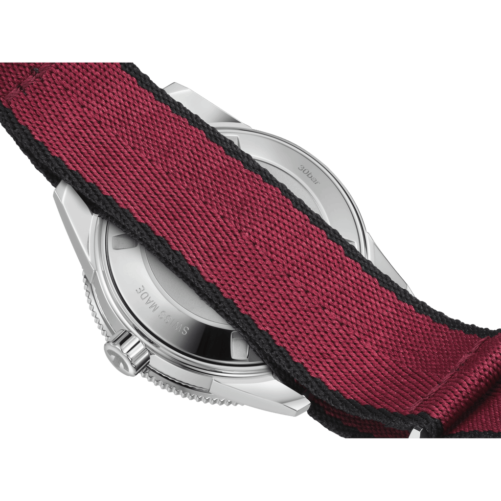 RADO Captain Cook Automatic 39mm Burgundy Dial Men's Watch R32223408
